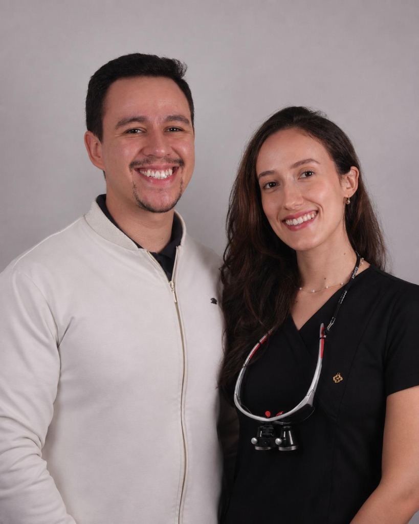 Dr. Vitor Freitas e Dra. Maria Fernanda Rossi no One Dental Studio